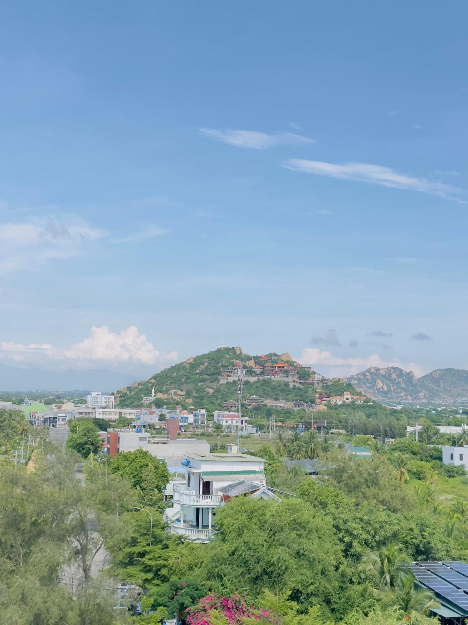 Hotel Khach San Ninh Chu Phan Rang Exterior foto